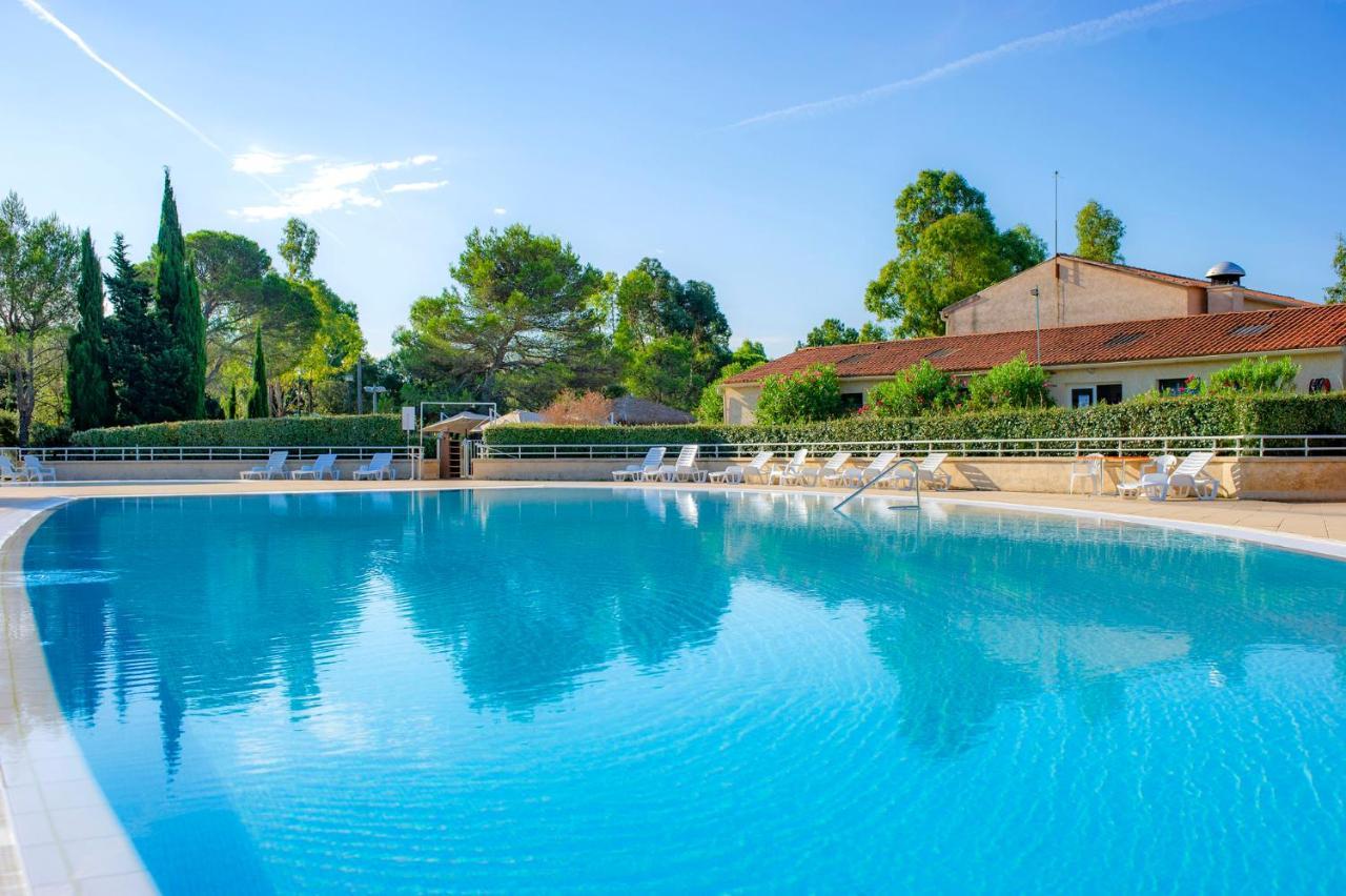 Vtf Le Castelet Hotel Saint Aygulf Buitenkant foto