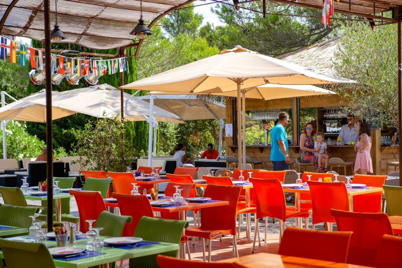 Vtf Le Castelet Hotel Saint Aygulf Buitenkant foto